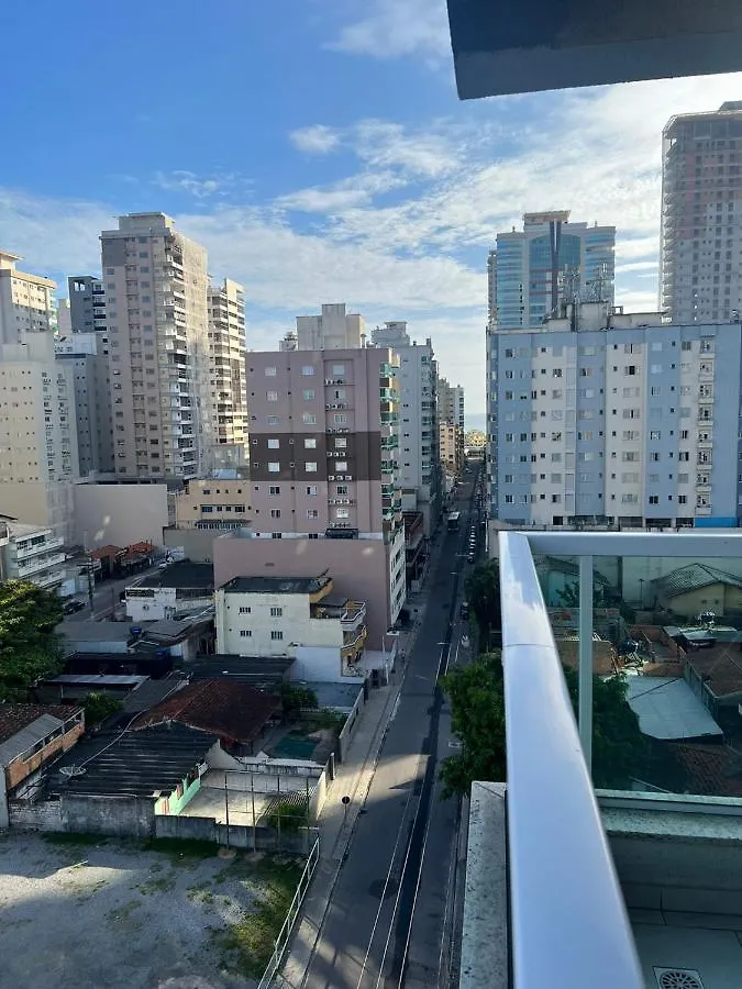 Suite Em Apto Compartilhado Itapema Meia Em Otima Localizacao