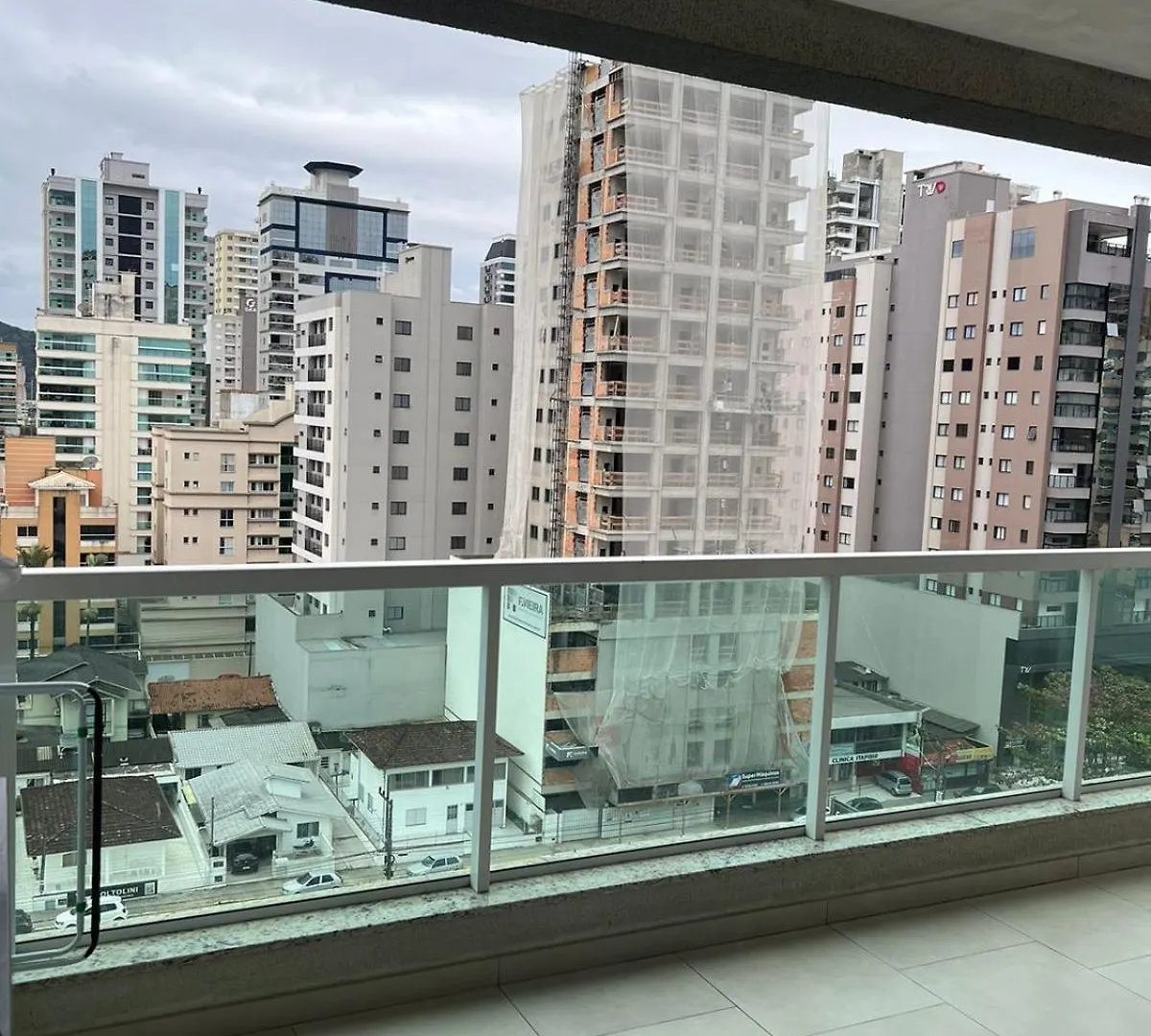 Suite Em Apto Compartilhado Itapema Meia Em Otima Localizacao 0*,  Brasile